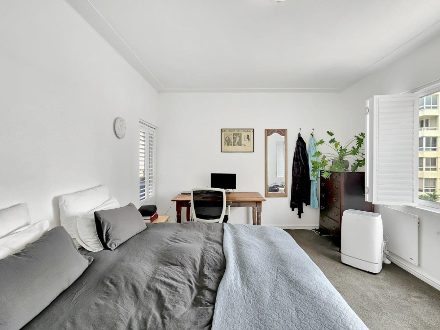 2 Bedroom Property for Sale in Three Anchor Bay Western Cape